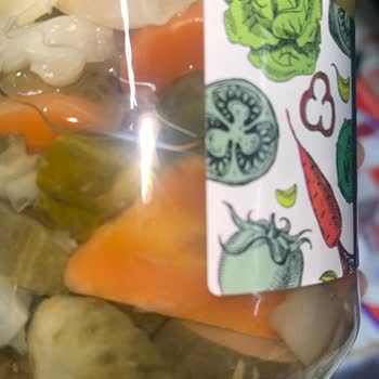 BİM'de Turşu Kavanozunda Böcek Şoku!