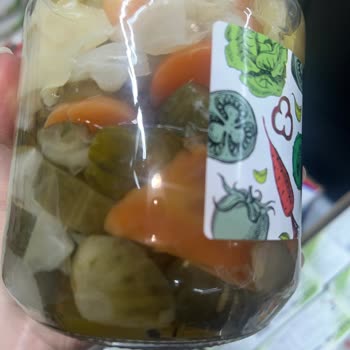 BİM'de Turşu Kavanozunda Böcek Şoku!