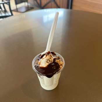 Eksik Ve Kalitesiz Ürünle Müşteri Mağduriyeti: McFlurry Kitkat Hayal Kırıklığı