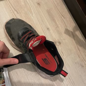 Skechers Çocuk Ayakkabısında Kalite Ve Su Geçirme Sorunu