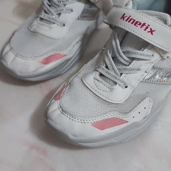 FLO Ayakkabı Çocuğuma Aldığım Ayakkabı 3 Ayda Deforme Oldu, Mağaza Çözümü Yetersiz!