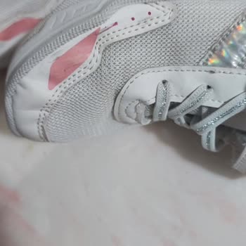 FLO Ayakkabı Çocuğuma Aldığım Ayakkabı 3 Ayda Deforme Oldu, Mağaza Çözümü Yetersiz!