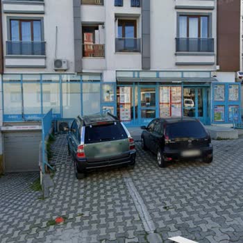 Bir Mağazada Çalışan İlgisizliği ve Temizlik Sorunları