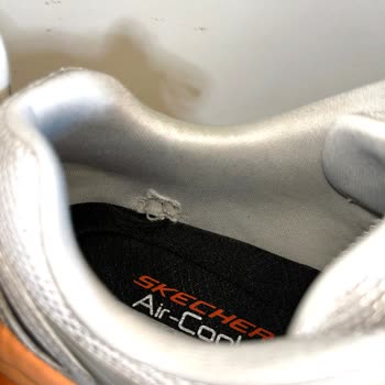 Skechers Ayakkabıda Kısa Sürede İç Topuk Astarı Yırtılması Ve Deformasyon