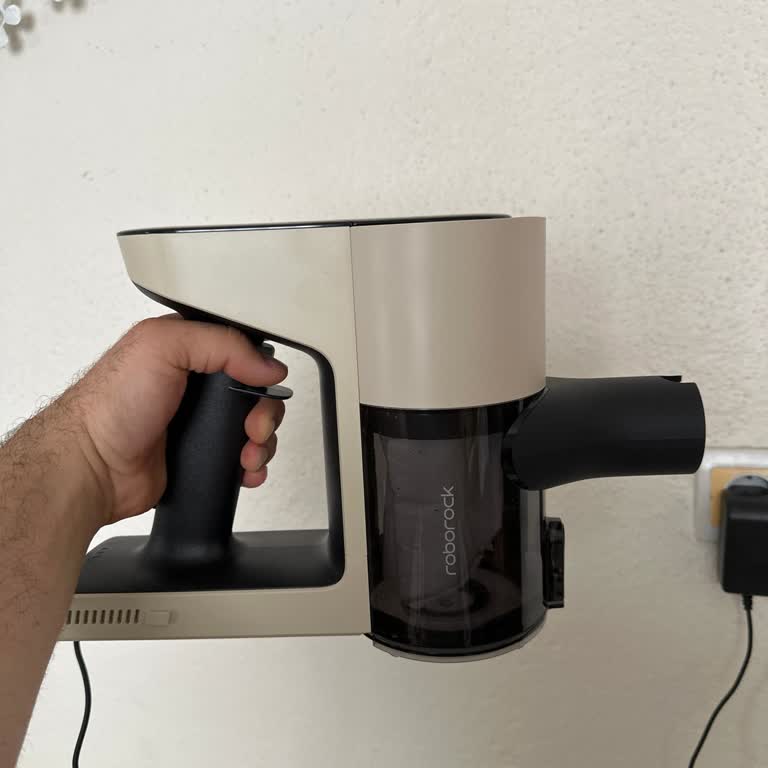 Yeni Alınan Roboroc H5 Çalışmıyor: Şarj Var, Motor Yok