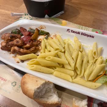 Aynı Siparişte Farklı Tabaklar Ve Eşitsiz Hizmet