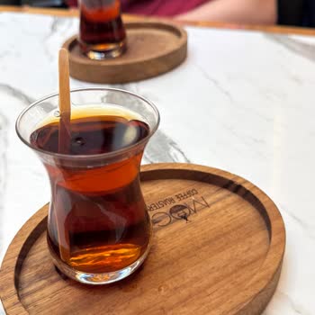 Bir Bardak Çaya 90 TL: Fahiş Fiyatlandırma Ve Müşteri Güveni Zedeleniyor