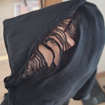 Bir Kere Giyilen Takımın Pantolonu Yırtıldı, İade Talep Ediyorum