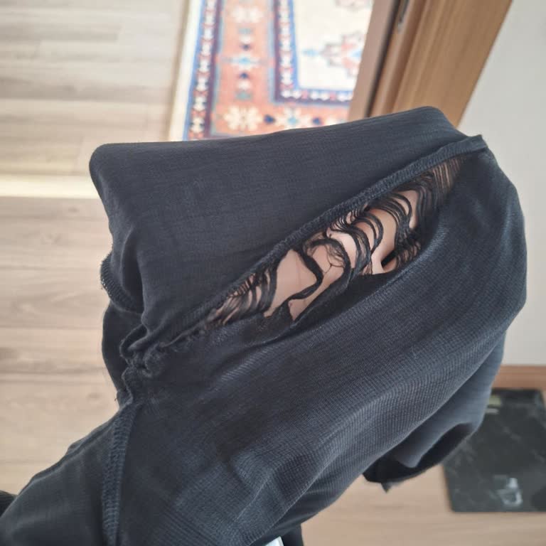 Bir Kere Giyilen Takımın Pantolonu Yırtıldı, İade Talep Ediyorum