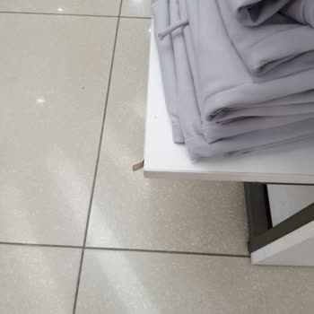 Mağaza Tezgahındaki Plastik Aksam Çocuğumu Yaraladı Yetkili İlgisizdi