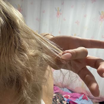 Kuaförde Saç Yanması Ve Yetersiz Hizmet Deneyimi