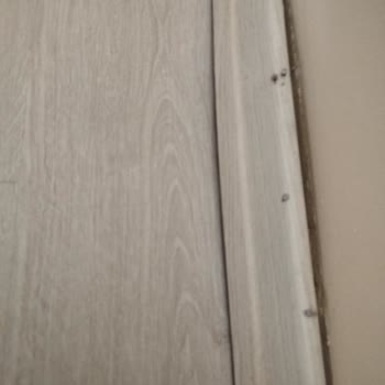 Garanti Verilen Parkeler Kısa Sürede Sorunlu Çıktı, Firma İlgilenmiyor