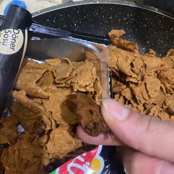 Aldığım Ürünün İçinden Yanık Ve Tanımsız Parça Çıktı