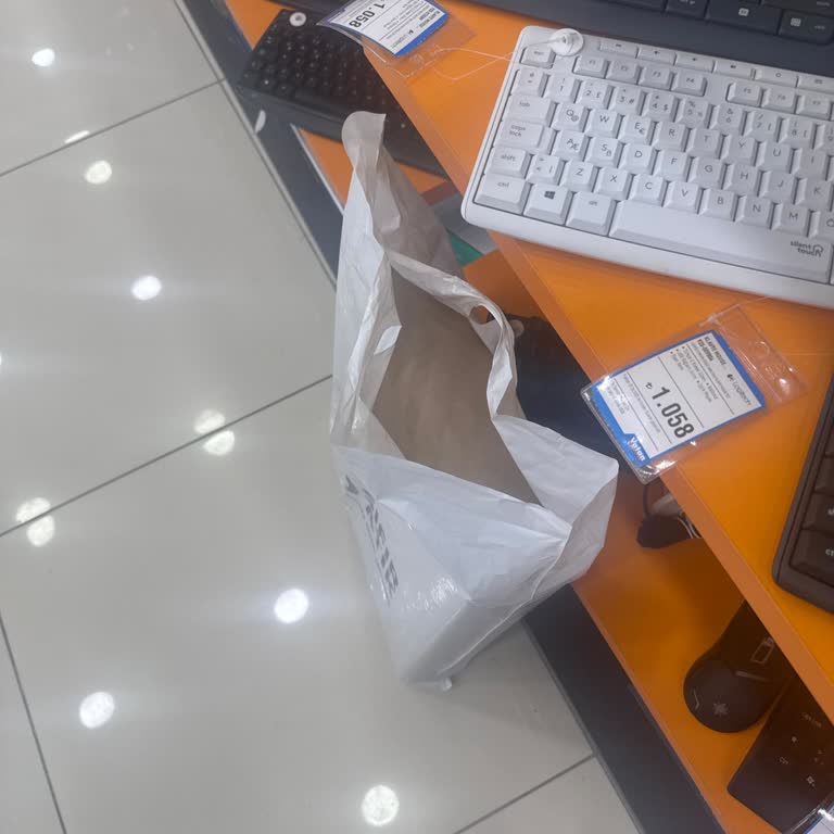 Mağazada Ürün Modeli Değişimi İçin Yardımcı Olunmadı