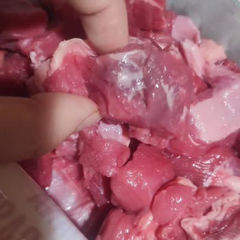 A101 Kapıda'dan Bozuk Ve Son Kullanım Tarihi Yakın Et Gönderildi