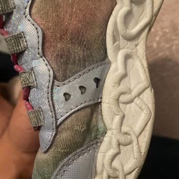 Çocuk Ayakkabısı Kısa Sürede Parçalandı, Garanti Sorumluluk Kabul Etmiyor