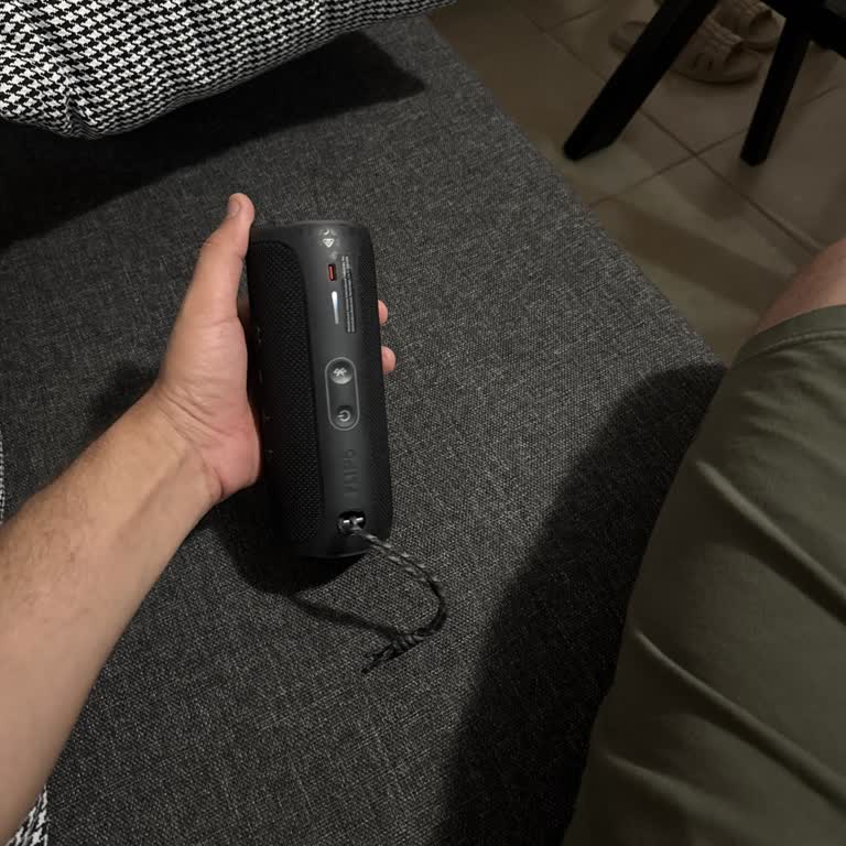 JBL Flip 5 Cihazım Açılmıyor Ve Şarj Almıyor