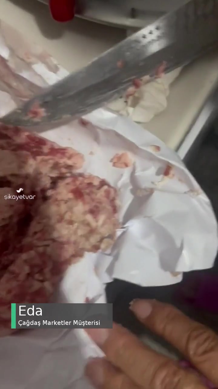 Çağdaş Marketler Kasabının Verdiği Kıyma! videonun kapak resmi