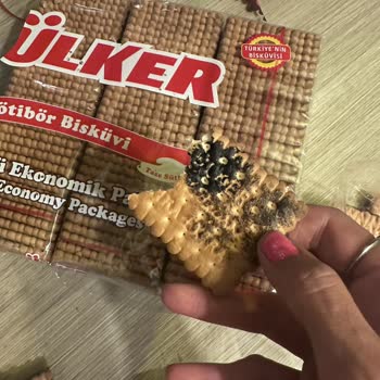 Ülker Pötibör Bisküvi Paketinden Sağlığa Zararlı Yabancı Madde Çıkması!