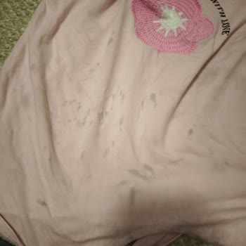 Yeni Çamaşır Makinesi Kıyafetlerde Yağ Lekesi Bırakıyor