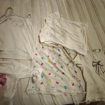 Yeni Çamaşır Makinesi Kıyafetlerde Yağ Lekesi Bırakıyor