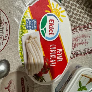 Ekici Peynir Aldığım Üründe Gözle Görülür Küf Oluşumu Ve Gıda Güvenliği Endişesi