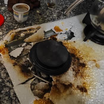 Arçelik Ankastre Fırın Camı Tekrar Patladı, Kullanıcı Hatası Denilerek Sorumluluk Alınmıyor