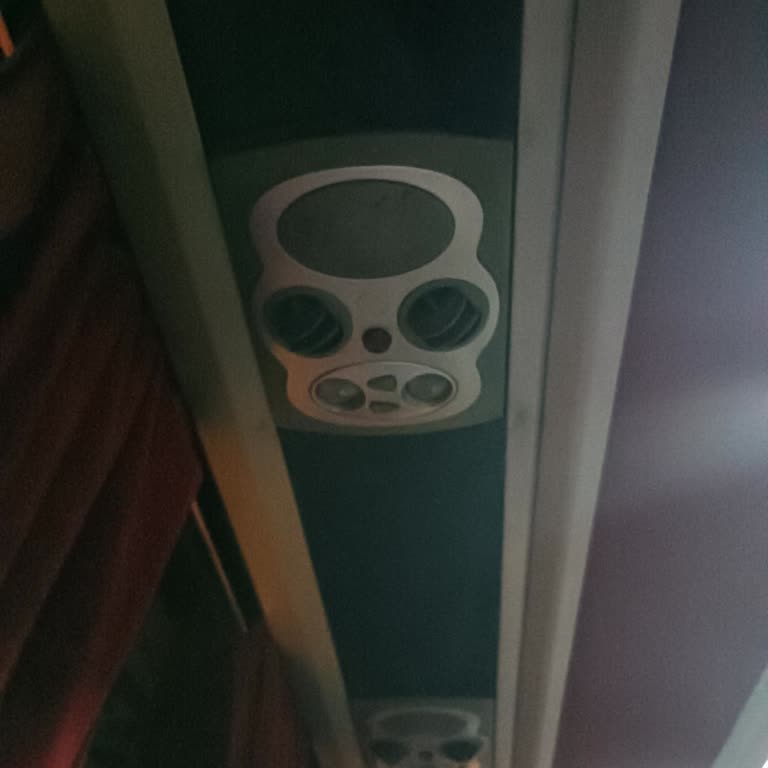 Klima Sorunu Ve Kaba Muavin Nedeniyle Kötü Yolculuk Deneyimi