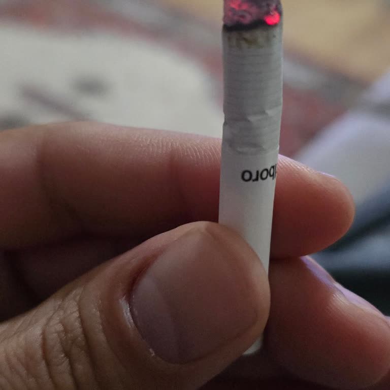 Marlboro Edge Sigara Kalitesinde Düşüş Ve Tuhaf Parçalar