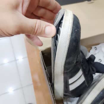 FLO'dan Aldığım Ayakkabı 2 Ayda Yırtıldı, Garanti Süreci Mağduriyeti