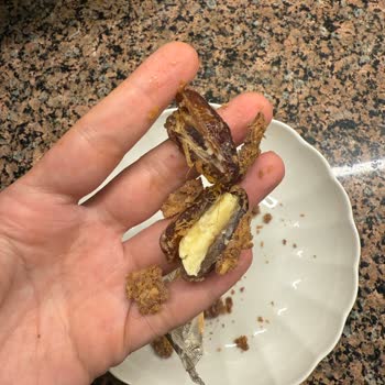 Çikolata Kaplamalı Hurmanın İçinden Saç Çıktı!