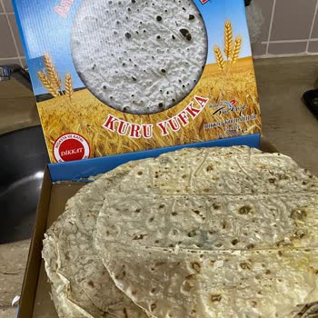 Şok Marketler Son Kullanma Tarihi Geçmiş Küflü Yufka Satıldı!