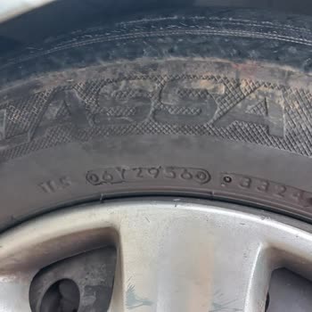 3 Ayda Tel Atan Kışlık Lastik Ve İlgisiz Satıcı