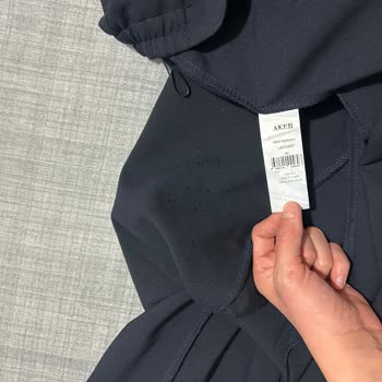 Aker Pantolonda 5 Saatte Tiftiklenme Ve İade Talebi
