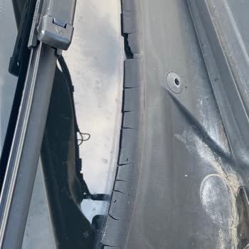 BMW 116i Kapı Fitillerinde Erken Yıpranma Ve Estetik Bozulma Sorunu