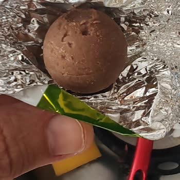 Bolçi Çikolata Aldığım Çikolataların İçinden Kurt Ve Böcek Çıktı!