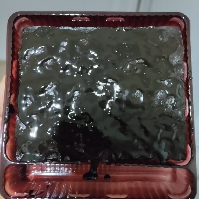 Eti Gıda Browni Soslu Kekte Şekerlenmiş Sos Sorunu!