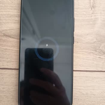 Samsung A03 Şarj Ekranında Takılı Kaldı Ve Açılmıyor Ne Yapmalıyım