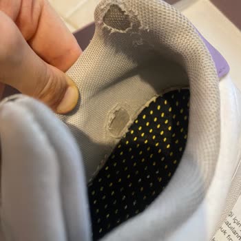 Adidas Ayakkabılarda Kısa Sürede Deformasyon Ve Yetersiz Dayanıklılık