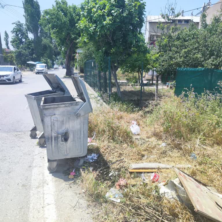 Çöp Konteynerlerinin Yanlış Konumu Ve Kötü Koku Sorunu
