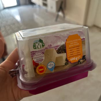 Migros'tan Aldığım Peynirin Yoğun Kokusu Eve Yayıldı, Yenemeyecek Durumda