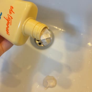 Kısa Sürede Katılaşan Bronzlaştırıcı Krem İçin Acil Destek Talebi