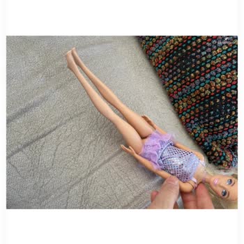 Barbie Bebek Sert Ayakları Ve Kötü Saçlarıyla Hayal Kırıklığı Yaşattı