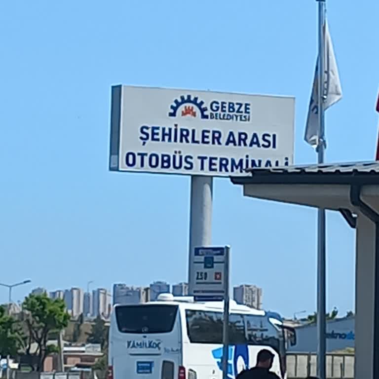 As Adana Seyahat Otobüs Yolculuğunda Şoför Krizi Ve Mağduriyet