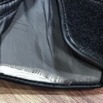 Adidas Boks Eldiveninde Lastik Ve Astar Sorunları Hayal Kırıklığı Yarattı
