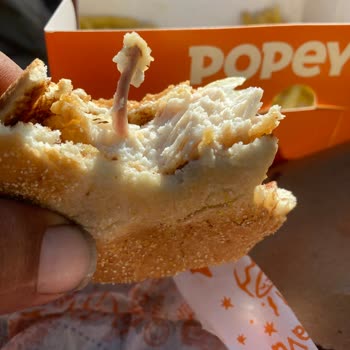 Popeyes'ten Gelen Eksik Pişmiş Tavuk Ve İletişim Sorunu