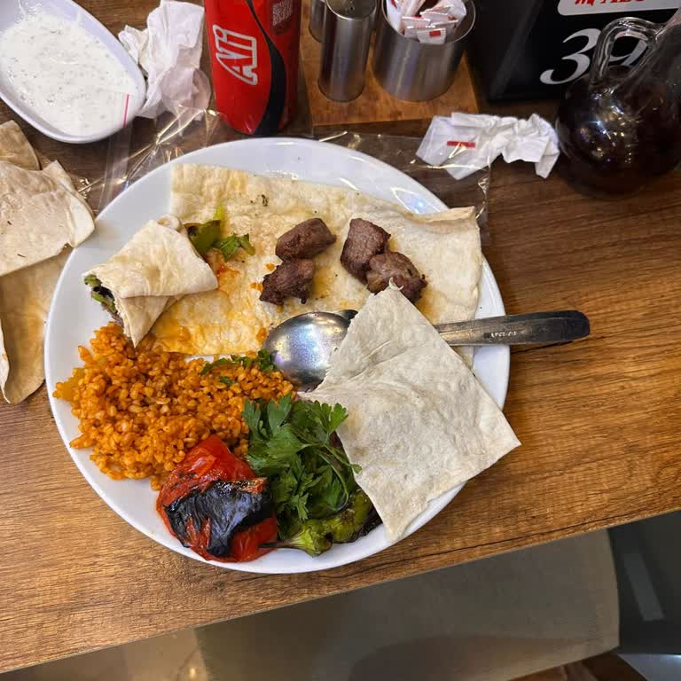 Bozuk Mezeler Ve Kötü Hizmet Deneyimi