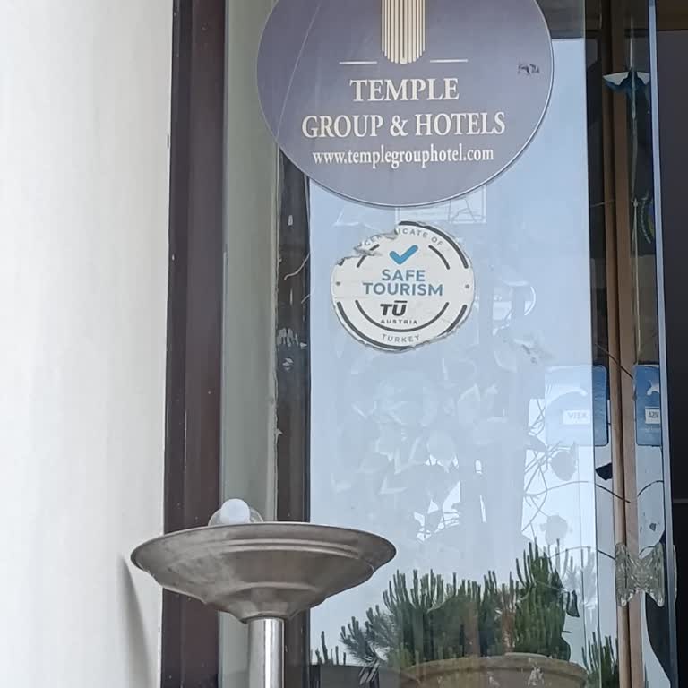 Yanıltıcı Otel Fotoğrafları Ve Hijyen Sorunu