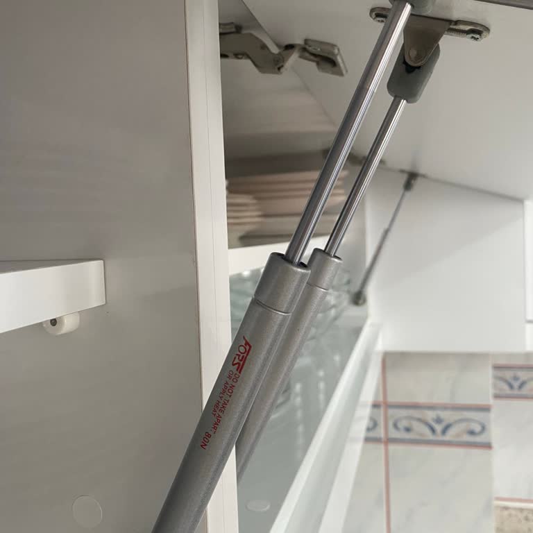 Mutfak Dolabı Amortisörü Bulamıyorum, Yardım Bekliyorum