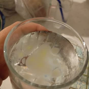 Satın Aldığım Gazozda Kötü Kokulu Birikinti Şoku